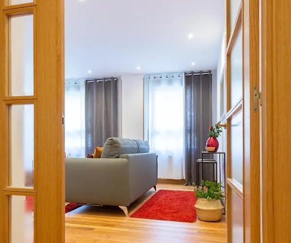 Unamuno By Living Бильбао