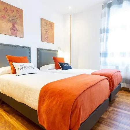 Unamuno By Living Бильбао