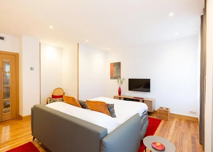 Daire Unamuno By Living Bilbao